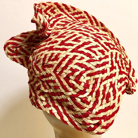 Vintage 1930's Red & White Sculptural Straw Women… - image 3