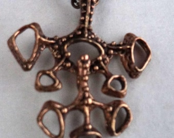 Colgante y cadena de bronce vintage de Else and Paul E&P de Noruega