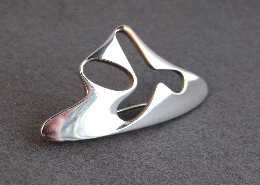 Vintage GEORG JENSEN #325 Sterling Silver 925s Brooch Denmark by