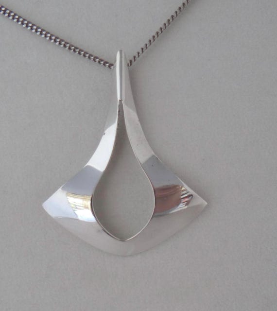 Vintage AKSEL HOLMSEN Sterling Silver 925S Pendant and Chain