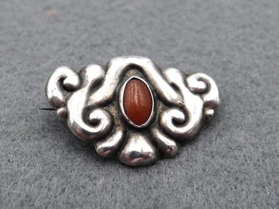 Carl V. Larsen (1905-1937) Silver 830S and Amber Brooch Denmark