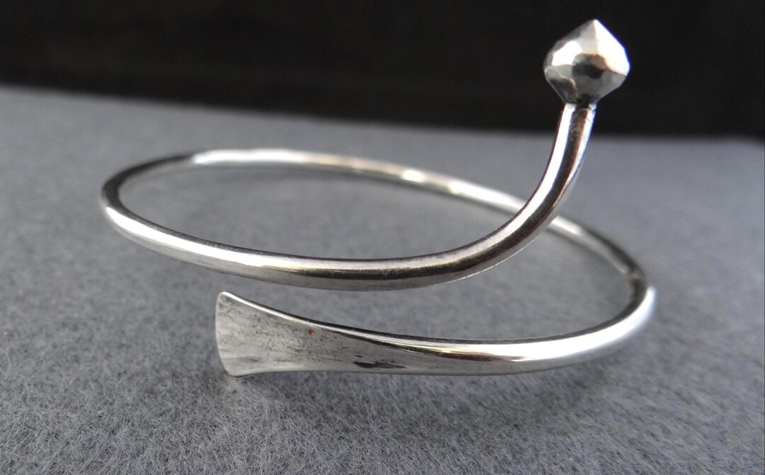 Vintage 1977 Victor Mossberg Sterling Silver 925s Bangle or