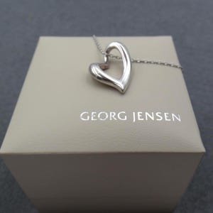 Vintage Georg Jensen #631 heart pendant and chain sterling silver 925S Denmark in GJ box