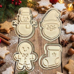 Christmas Cookie Cutter Set: Santa, Snowman, Gingerbread, Stocking