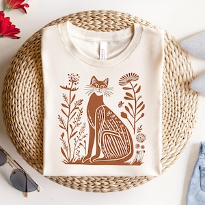 Cat Linocut Shirt, Vintage Shirt Lover, Hippy Clothes, Antique Folk Art Cat, Kitten Gift Block Print Shirt, Granola Girl, Artist T-shirt