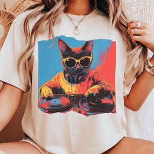 Andy Warhol Cool DJ Cat Shirt, Funny Cat with Headphones, Funny Cat Shirt, Retro Cat Shirt, Pop Art Cat Shirt, Colorful Art Gift