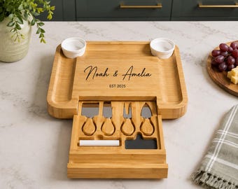 Gepersonaliseerde bamboe charcuterieplank, gegraveerde serveerplank, aangepaste kaasplank, huwelijkscadeau, housewarmingcadeau