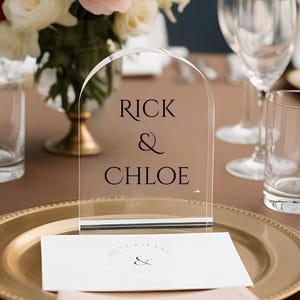 Marque-places de mariage en acrylique transparent - Cartes de table élégantes et personnalisées pour une réception, une douche nuptiale, une décoration de table, des étiquettes personnalisées