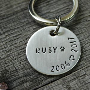 Pet memorial keychain Pet loss gift dog cat remembrance image 1