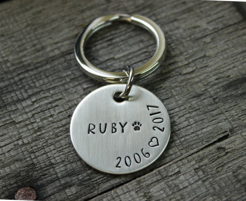 Pet memorial keychain Pet loss gift dog cat remembrance image 1