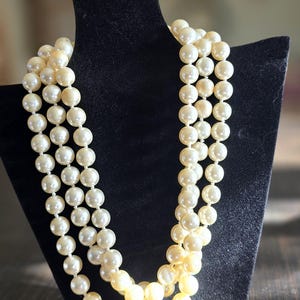 Necklace Pearl triple layer faux