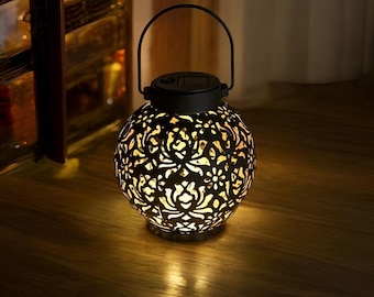 Solar Garden Lantern - Waterproof LED Projection Light, Hanging Metal Lamp, Outdoor Decor for Patio, Yard, Balcony, Fairy Light Effect