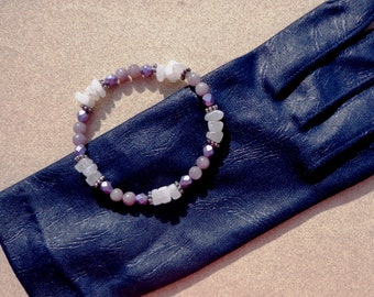 bracelet, white and lavender gemstone, beads on elastic cord