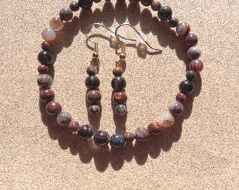 Conjunto de pulsera y pendientes, pietersita y arfvedsonita.