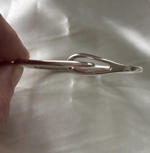 Tiffany infinity loop bangle - image 4