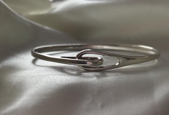 Tiffany infinity loop bangle - image 1