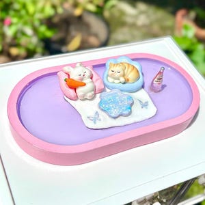 Sleeping Pets Trinket Dish Cute Cat and Bunny Ring Holder Handmade Animal Jewelry Tray Concrete Jewelry Organizer for Aesthetic Room Decor