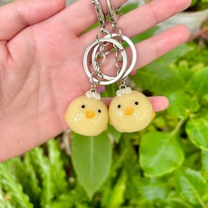 Cute Chick Keychain Kawaii Chick Bag Charm Handmade Resin Art Accessories for Teen Girls Cute Animal Keychain Yellow Chicken Bag Accessories