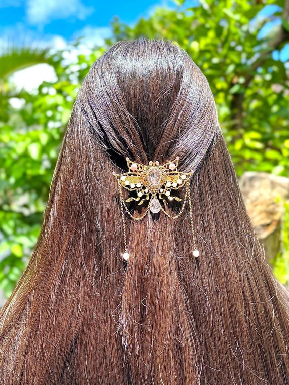 Royal Wings Handmade Butterfly Hair Clip: Swarovski Crystals  display picture 1