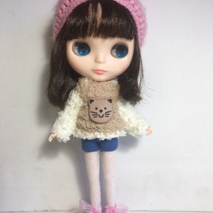 Crocheted sweater-jacket for Blythe Doll