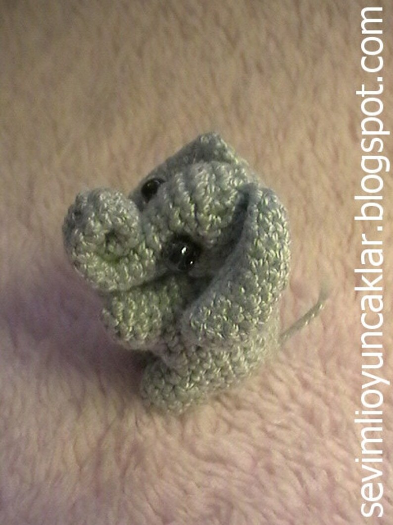 Amigurumi 0.8 inc Miniature Elephant Pattern image 3