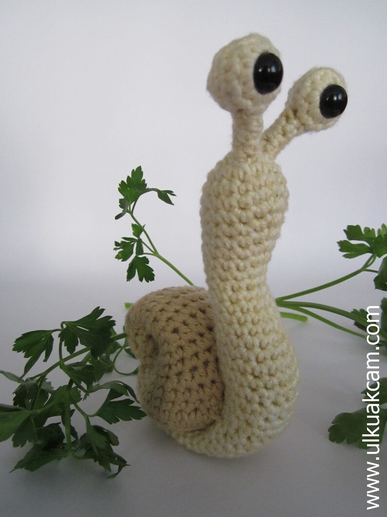 Crocheted Snail image 3