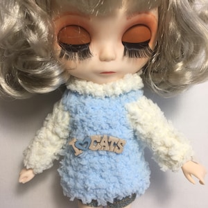 Crocheted sweater-jacket for Blythe Doll