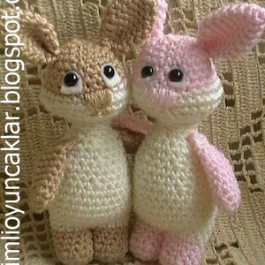 Crochet Valentine Bunnies image 4