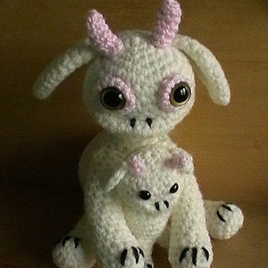 Amigurumi Mum and Baby Goat Pattern image 4