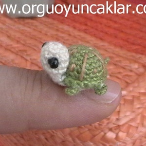 Amigurumi 0.4 inc Miniature Turtle Pattern
