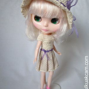 OOAK Beige crocheted Outfit set for Blythe image 2