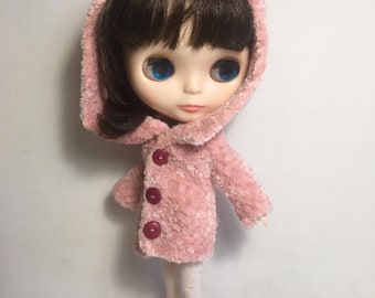 Crocheted sweater-jacket for Blythe Doll