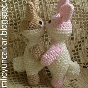 Crochet Valentine Bunnies image 5