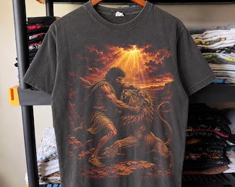 砂漠でライオンと戦うサムソン ライトハーフトーン PNG デザイン | 黒のTシャツ | DTF転写 | デジタルダウンロード | 16 x 20インチ 300 DPI
