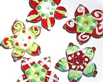 CHRISTMAS FLOWERS Handmade Lampwork Beads  Set of 5 Red Green White Festive and Flat