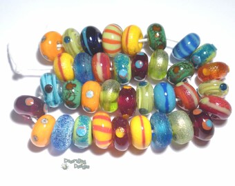 URBANITES Handmade Lampwork Beads Red Yellow Green Blue +++ Organic  - 36 Beads