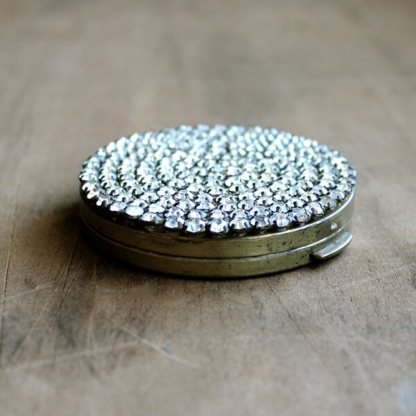 RESERVED - You Look Just Divine Valentine - Antique Rhinestone Compact  - Valentine's Day - Art Deco - Sparkle - Gold - Silver