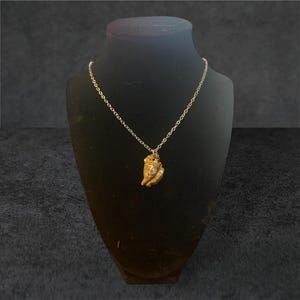 Shell Necklace | Pendant | Conch Shell | Sea Necklace | Lightweight Jewelry