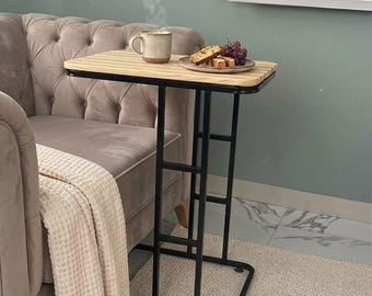 Massief houten bijzettafel, moderne C-type fauteuil bijzettafel met metalen frame, rustieke salontafel, computerbureau,