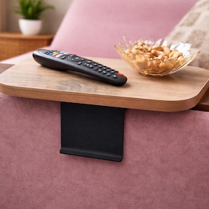 Mesa de sofá ajustable de travertino con brazo – Bandeja rectangular moderna para sofá – Mesa auxiliar decorativa