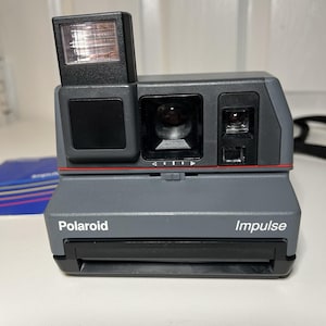 Vintage Polaroid 600 Impulse Instant Film Camera UNTESTED