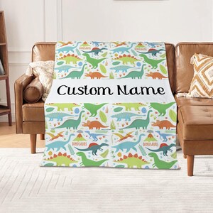 Cobertor de dinossauro com nome personalizado - Cobertor com nome de letra personalizado, Cobertor com nome personalizado para menina, Cobertor com nome de família personalizado, Presente para bebê.