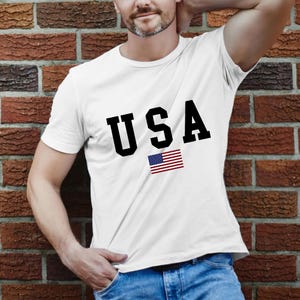 Camiseta com a bandeira dos EUA, camiseta do 4 de julho, camiseta do Dia da Independência, camiseta retrô de festa dos EUA, camiseta patriótica com a bandeira americana, camiseta casual dos EUA para homens e mulheres.