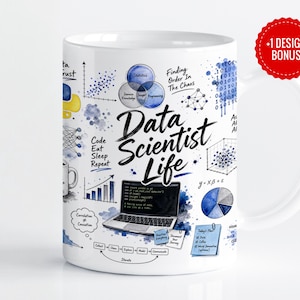 Pode incluir: Uma caneca de cerâmica branca com uma estampa gráfica azul e preta com o texto Data Scientist Life. O design inclui ilustrações de um laptop, gráficos, diagramas de Venn, fórmulas matemáticas e vários ícones relacionados à ciência de dados.