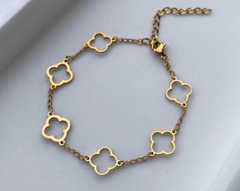 【BLACKPURPLE】Clover cubic bracelet Black Clover With Accent Cubic Spring Bangle Bracelet