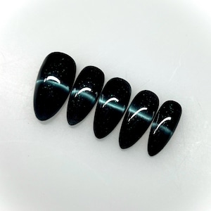 Ongles à clipser bleu turquoise Cat Eye Line : tendance japonaise, fait main
