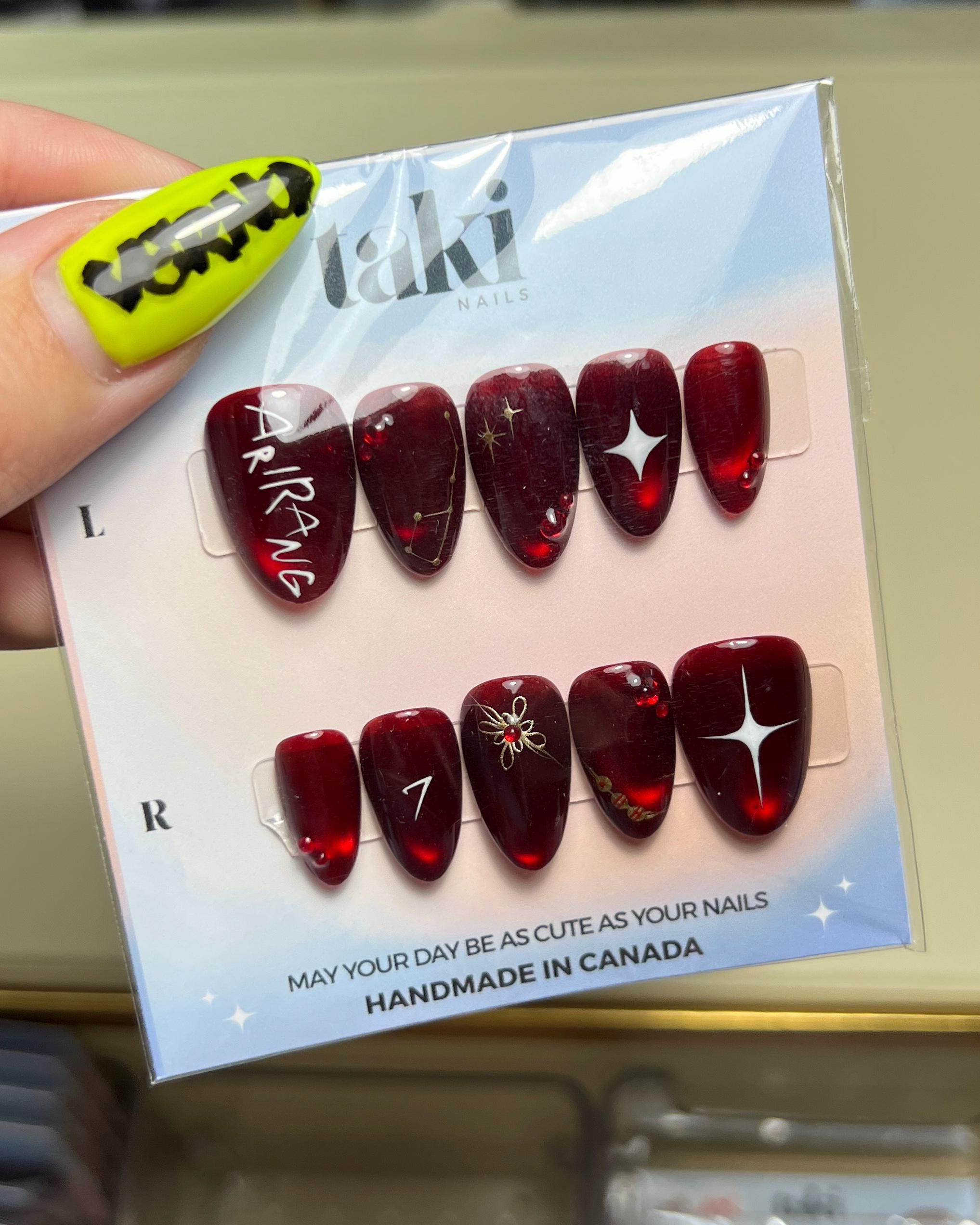 Takinailz - Etsy
