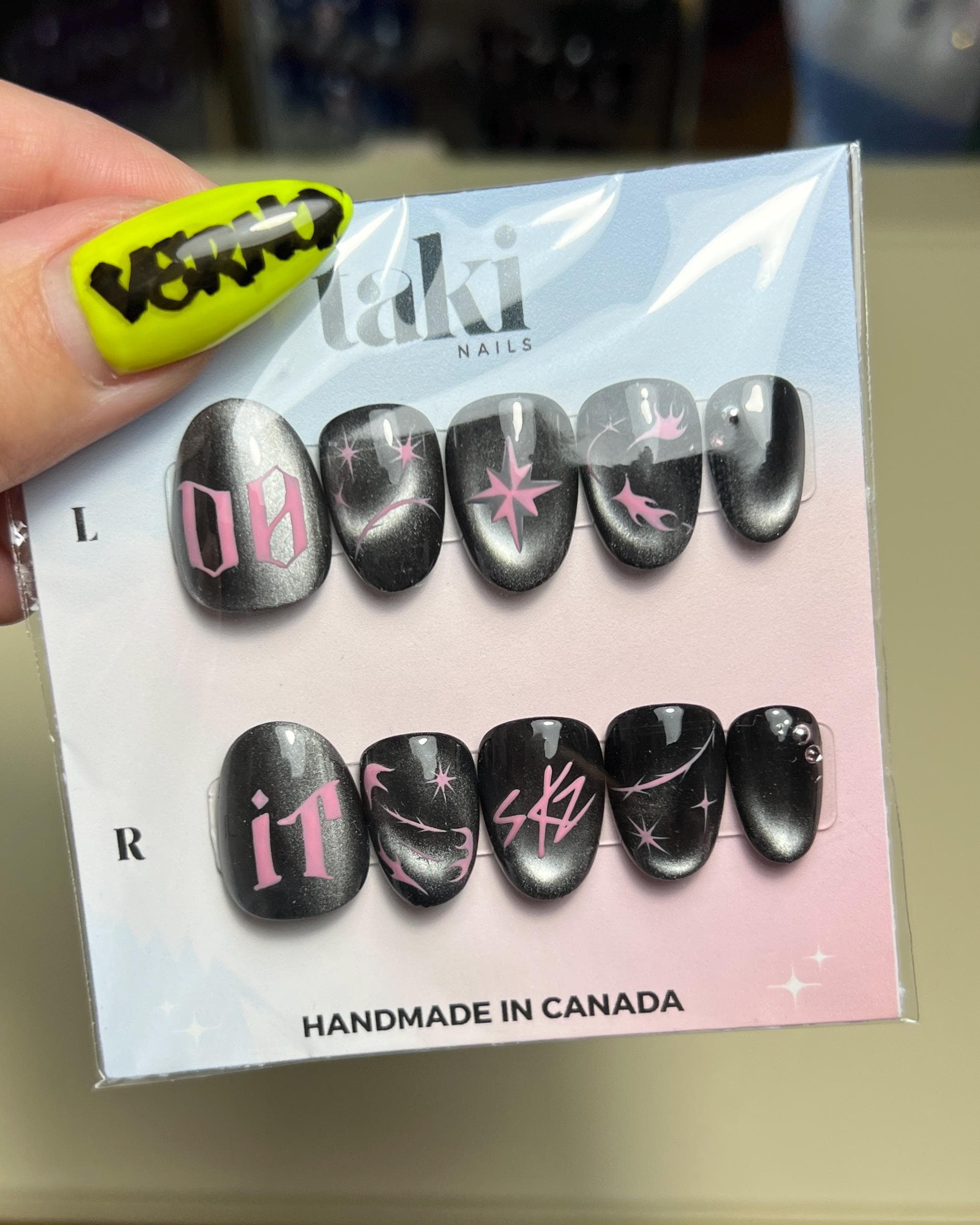 Takinailz - Etsy