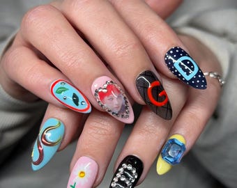 マルチカラーのGD風プレスオンネイル：Fanmade - Etsy 日本