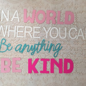 Teacher Ready Made Bulletin Board/Be Kind/Elementary School/Classroom/Pink/Turquoise/World